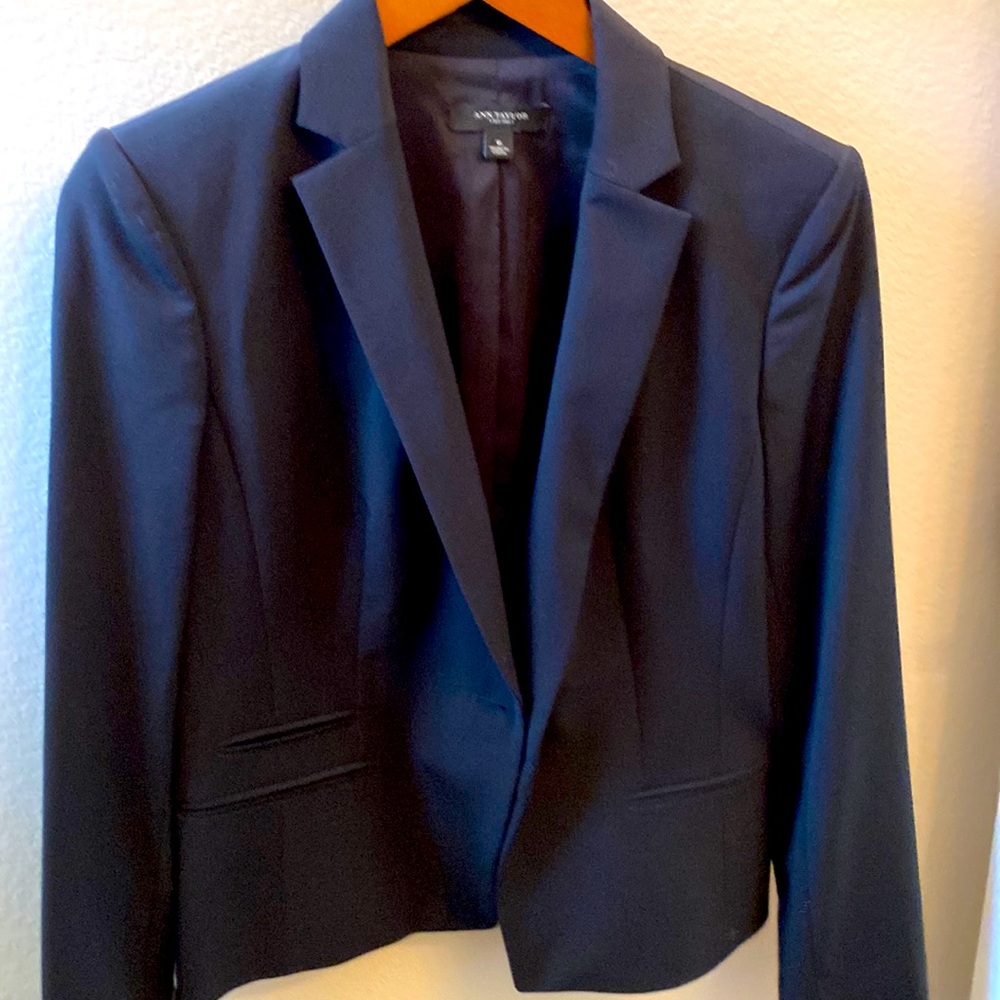 Ann Taylor black blazer size 6